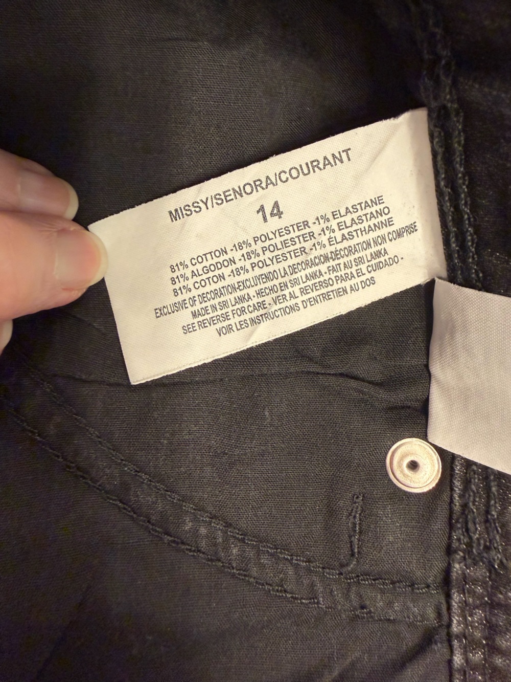 Gloria Vanderbilt Black embellished capri jeans Sz 14 - Picture 5 of 7